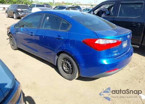 2015 Kia Forte Lx из США, поврежденный, VIN KNAFX4A68F5332051